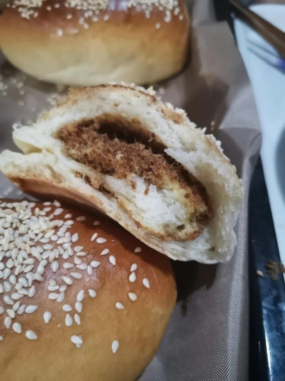 肉松沙拉酱面包（65度汤种）