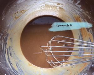 咖啡蛋糕卷 by pink-rabbit的做法 步骤3