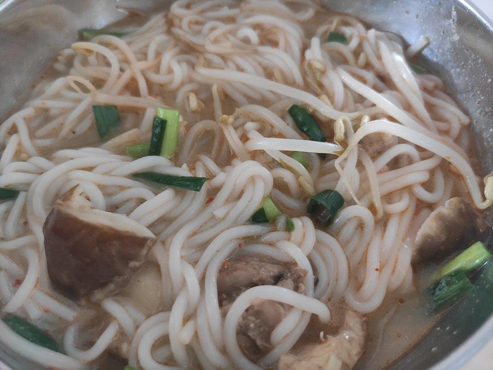 家庭版小锅米线(屏边老式做法)