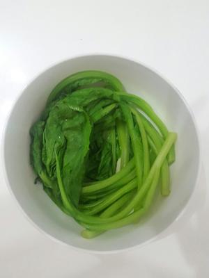 烫水菜、酸豆角的做法 步骤2