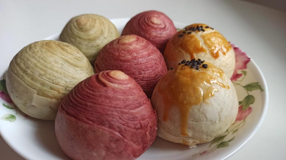 蛋黄酥~紫薯、抹茶、原味~花好月圆，中秋快乐~内附一次做六色蛋黄酥方法~