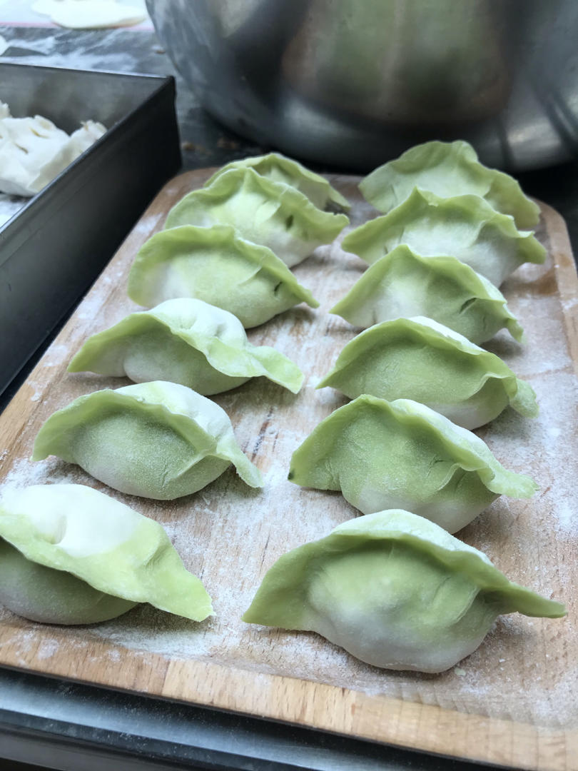 翡翠白玉白菜饺子详细版（附翡翠白玉白菜饺子包法，翡翠白玉饺子皮两种制法，面包机和面，翡翠白玉烧卖，各种馅料搭配）