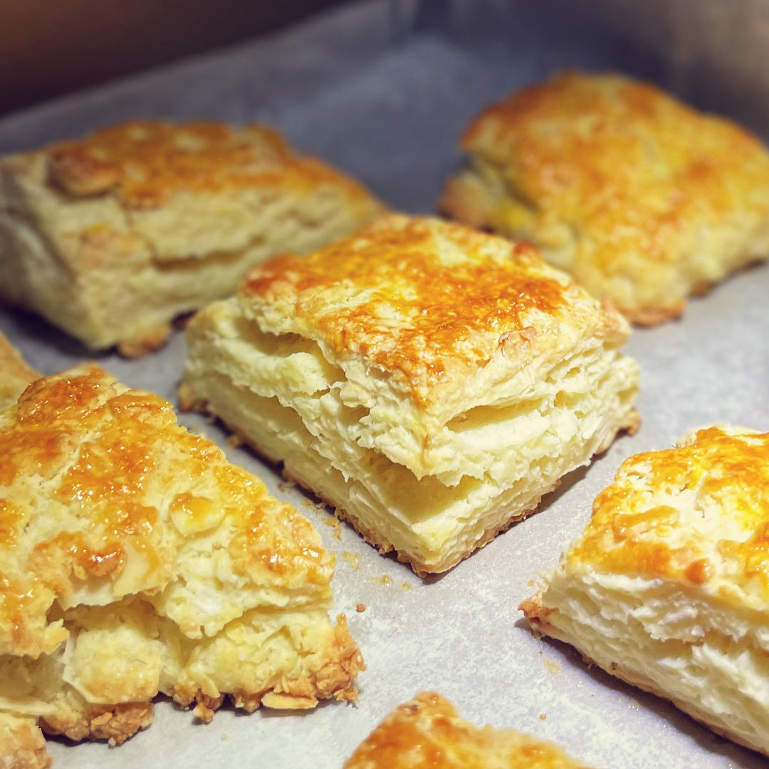 完美裂纹～百分百成功的超好吃奶香司康（禁止搬运）