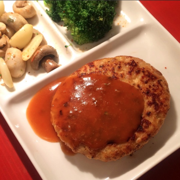 手机用户5421zd49做的黄金比例日式汉堡排