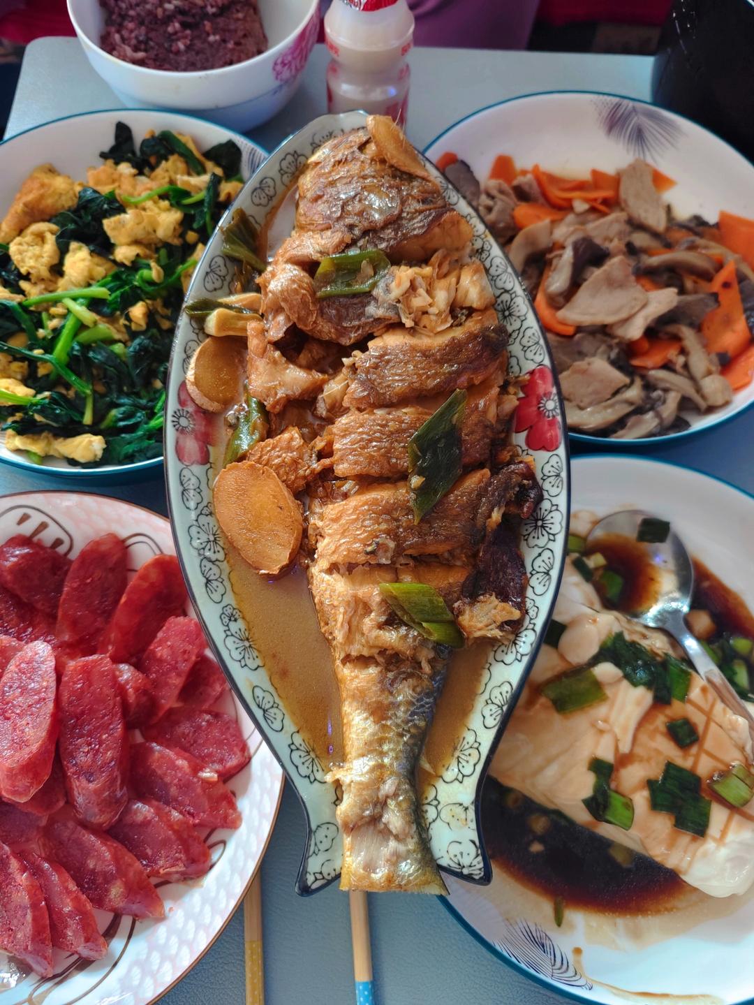 红烧黄鱼—鱼皮不破的小窍门