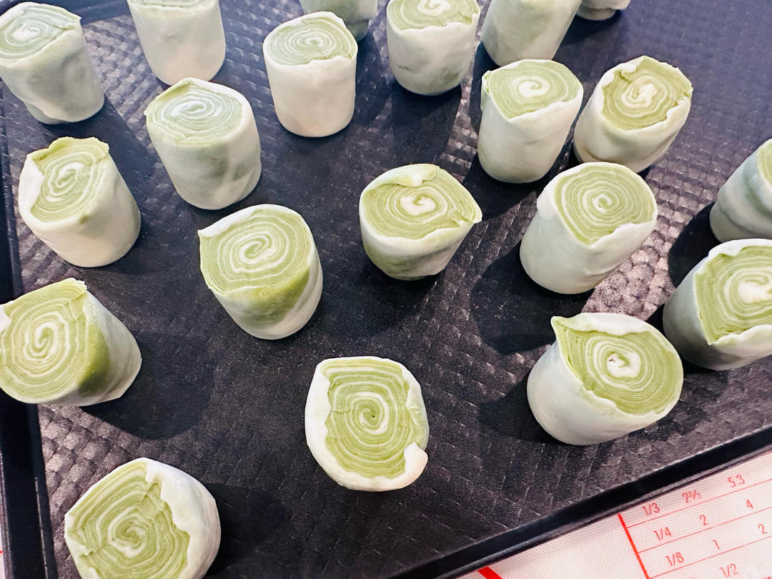 螺旋酥.蛋黄酥.-个人的技巧