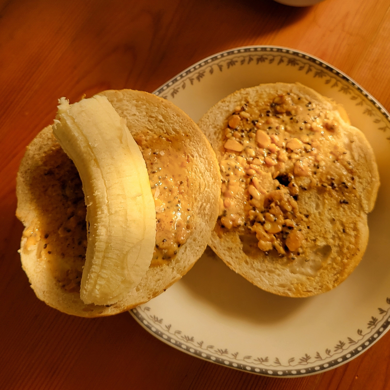 香蕉泥花生酱三明治（我的食欲稳定器）| 健康·三餐