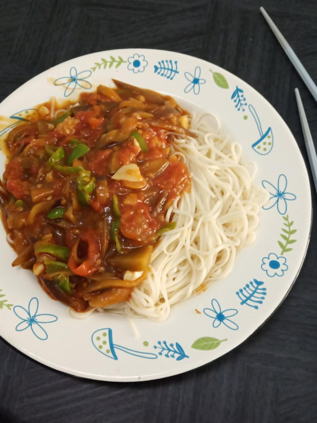 茄辣西拌面
