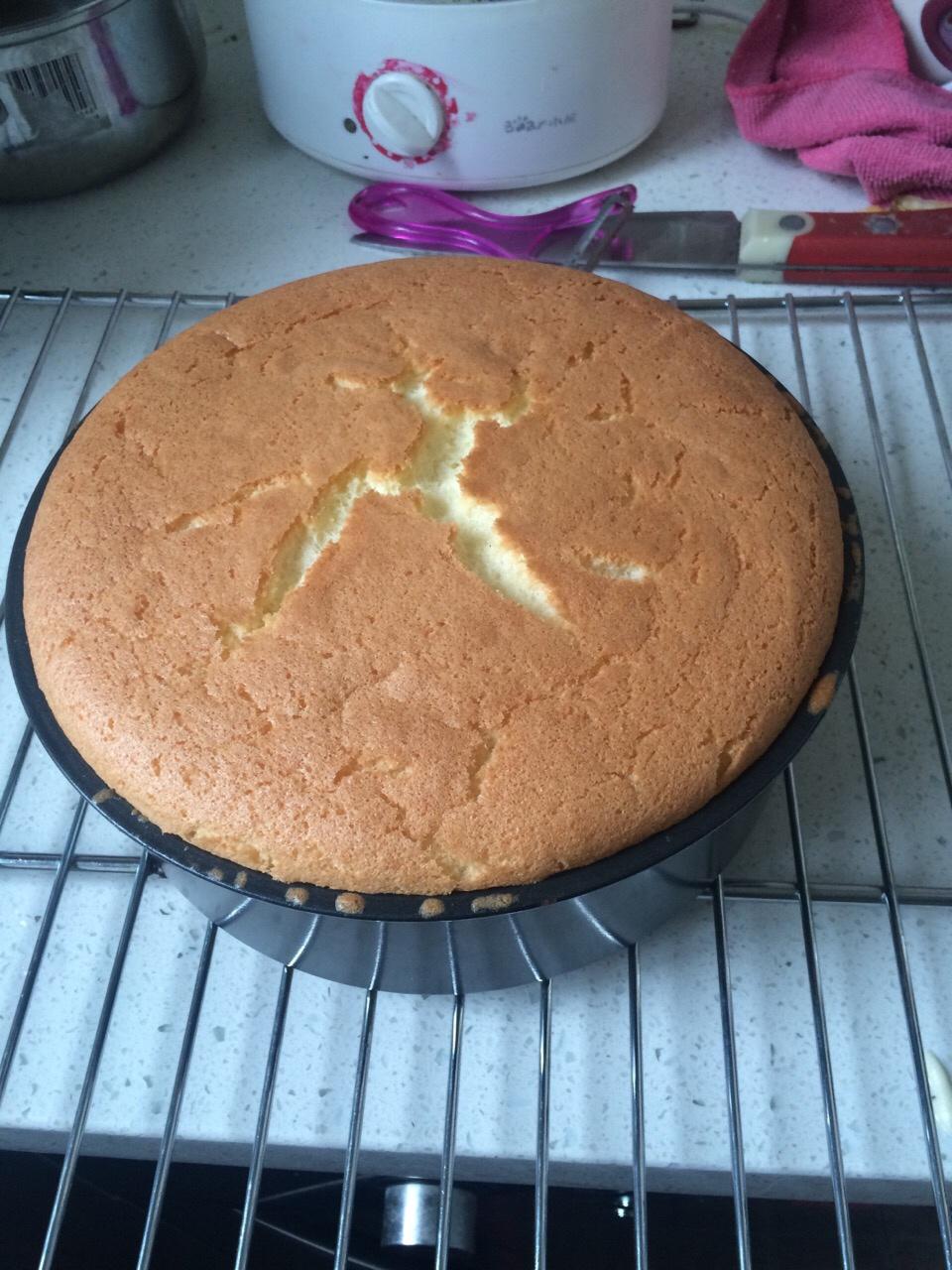 烤箱做蛋糕（戚风蛋糕的做法）