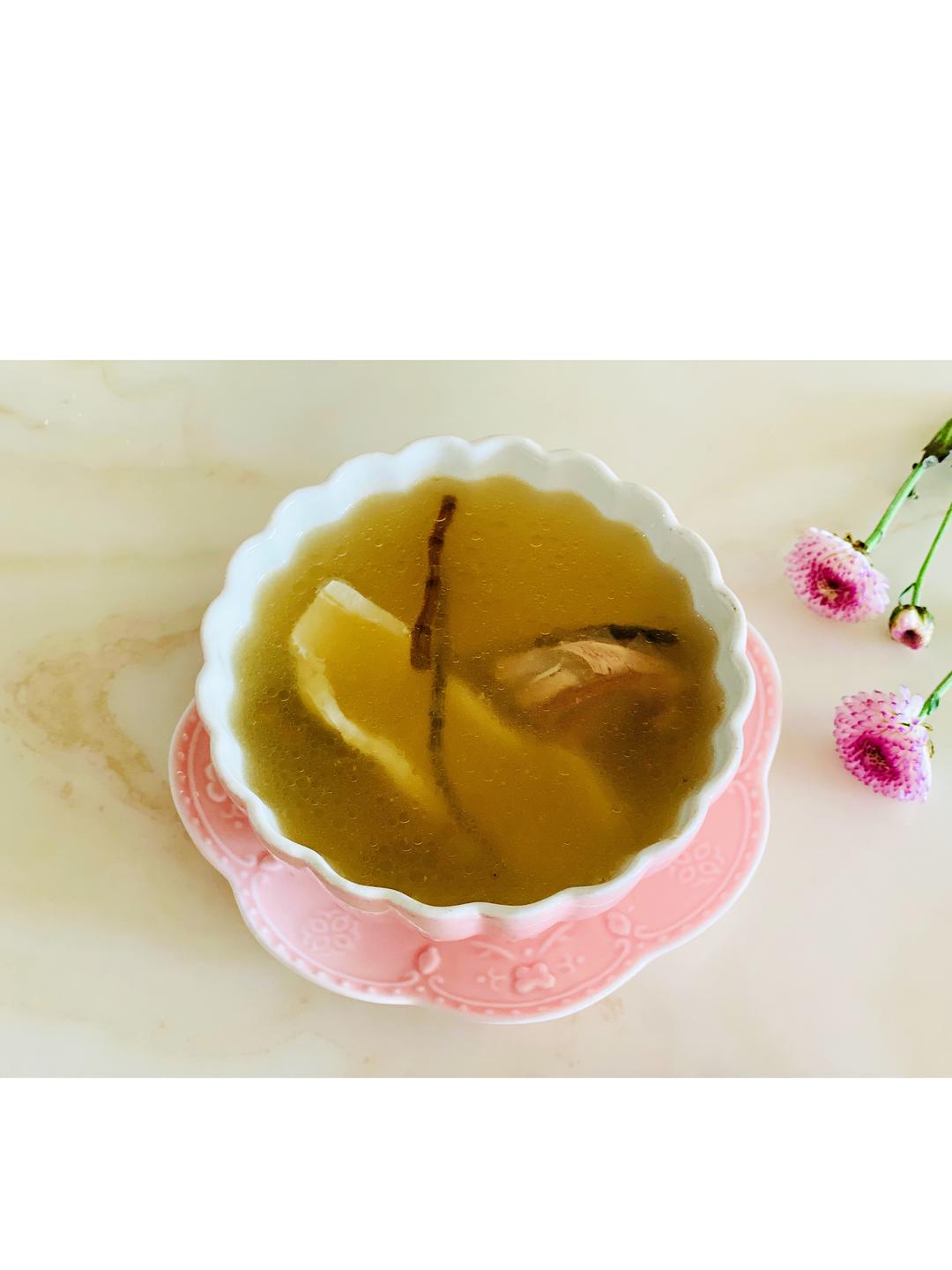 石斛花胶鸽子汤的做法