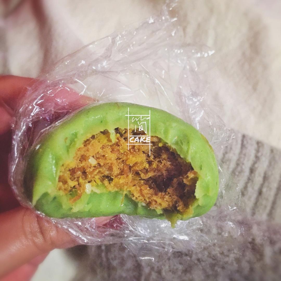 肉松黄蓉青团（菠菜汁）