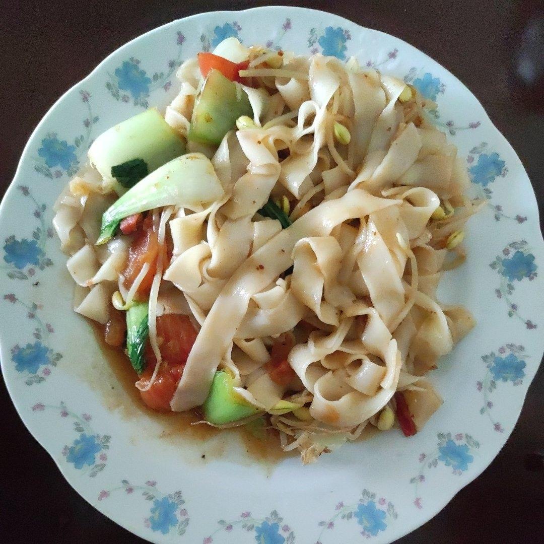 十分钟就能吃上的超简单油泼面