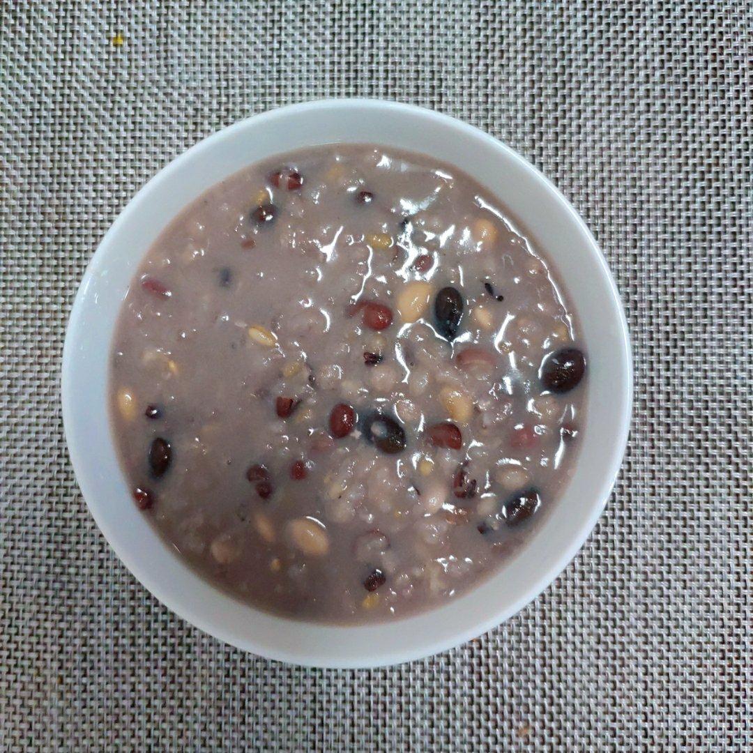 豆浆杂粮粥（别名：回归正轨粥）丨健康·三餐