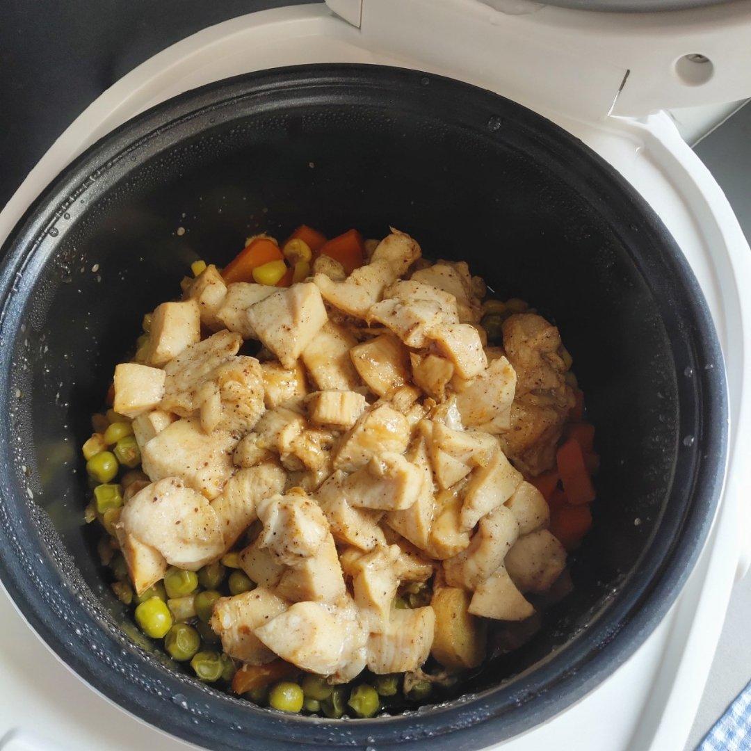 鸡胸肉焖饭（电饭煲）