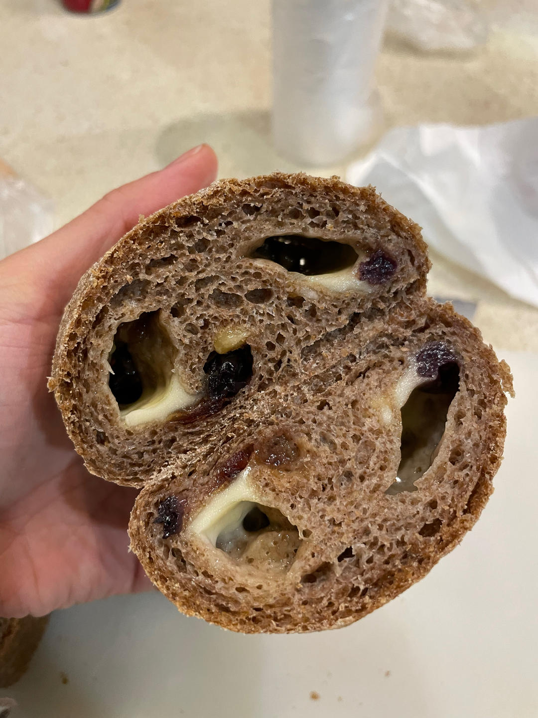 大孔橄榄奶酪欧包