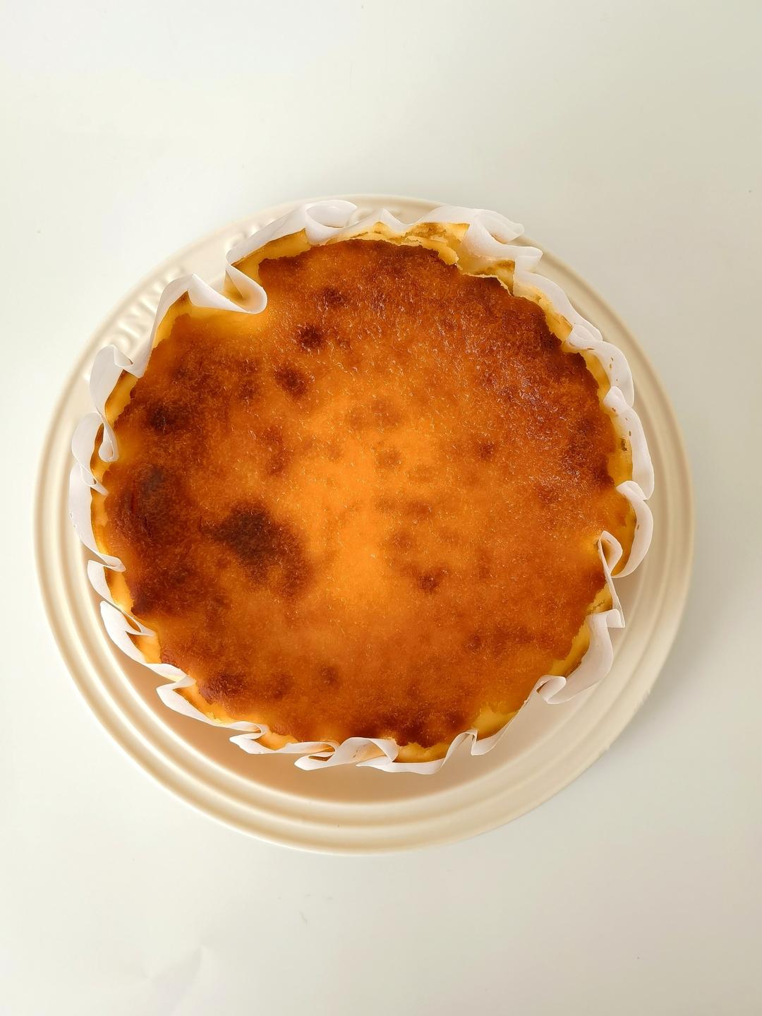 小山进公开食谱-使用大量牛奶，无淡奶油的巴斯克乳酪蛋糕