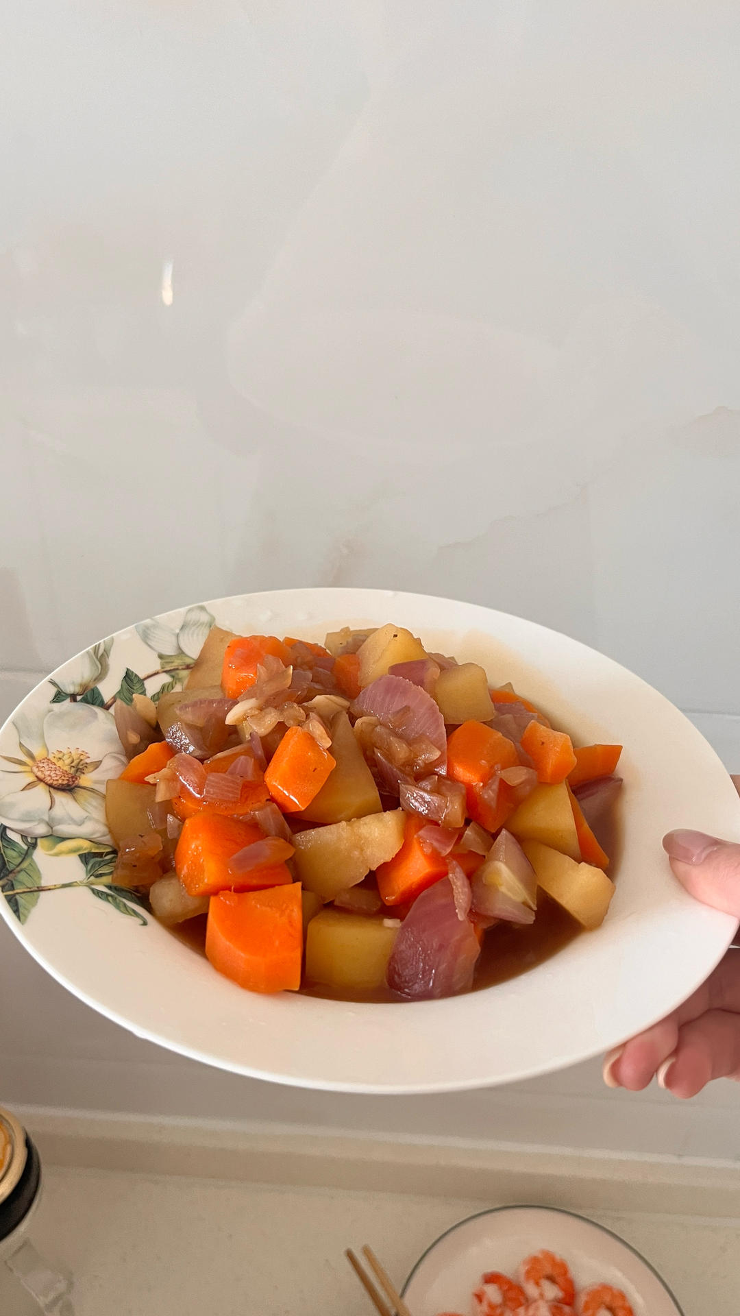 洋葱胡萝卜炖土豆