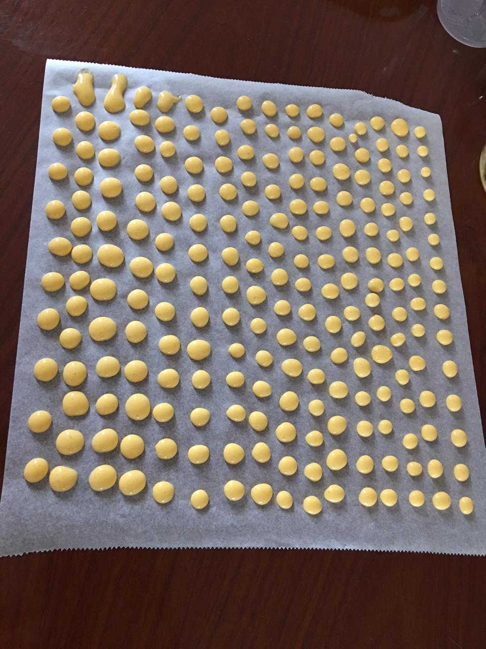 入口即化的无添加蛋黄溶豆