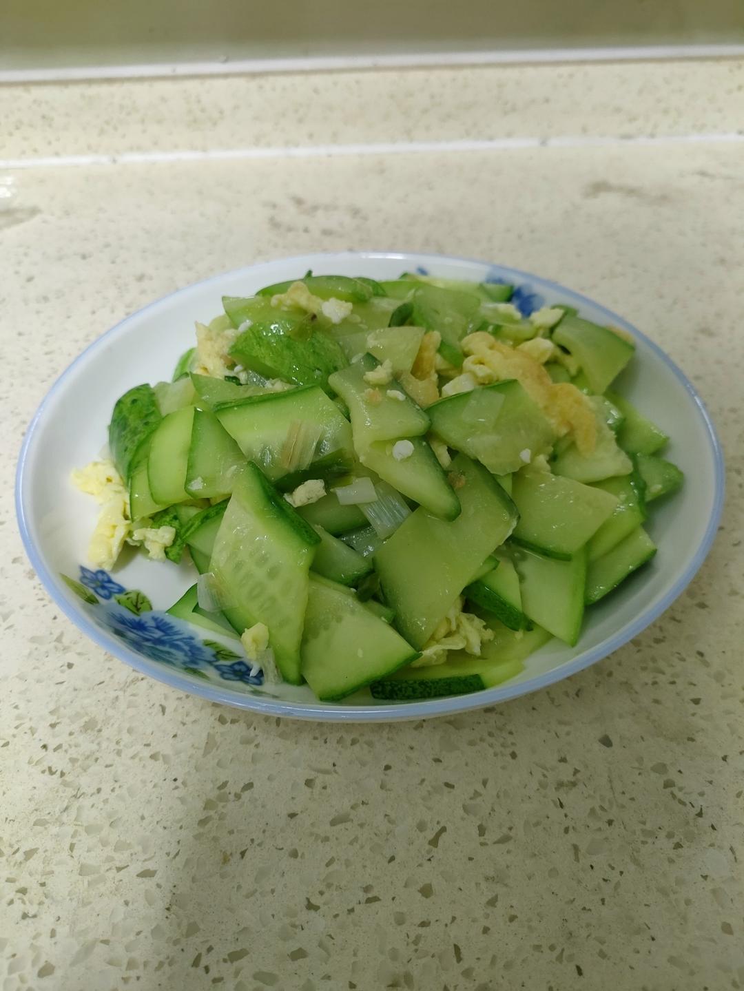 黄瓜炒鸡蛋 （青瓜炒鸡蛋）