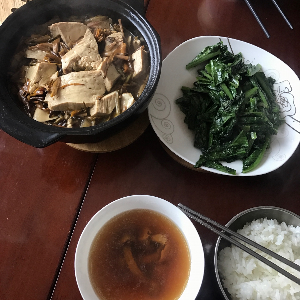 黄花菜炖肉