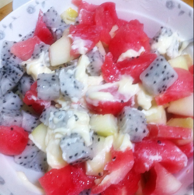 酸奶水果沙拉