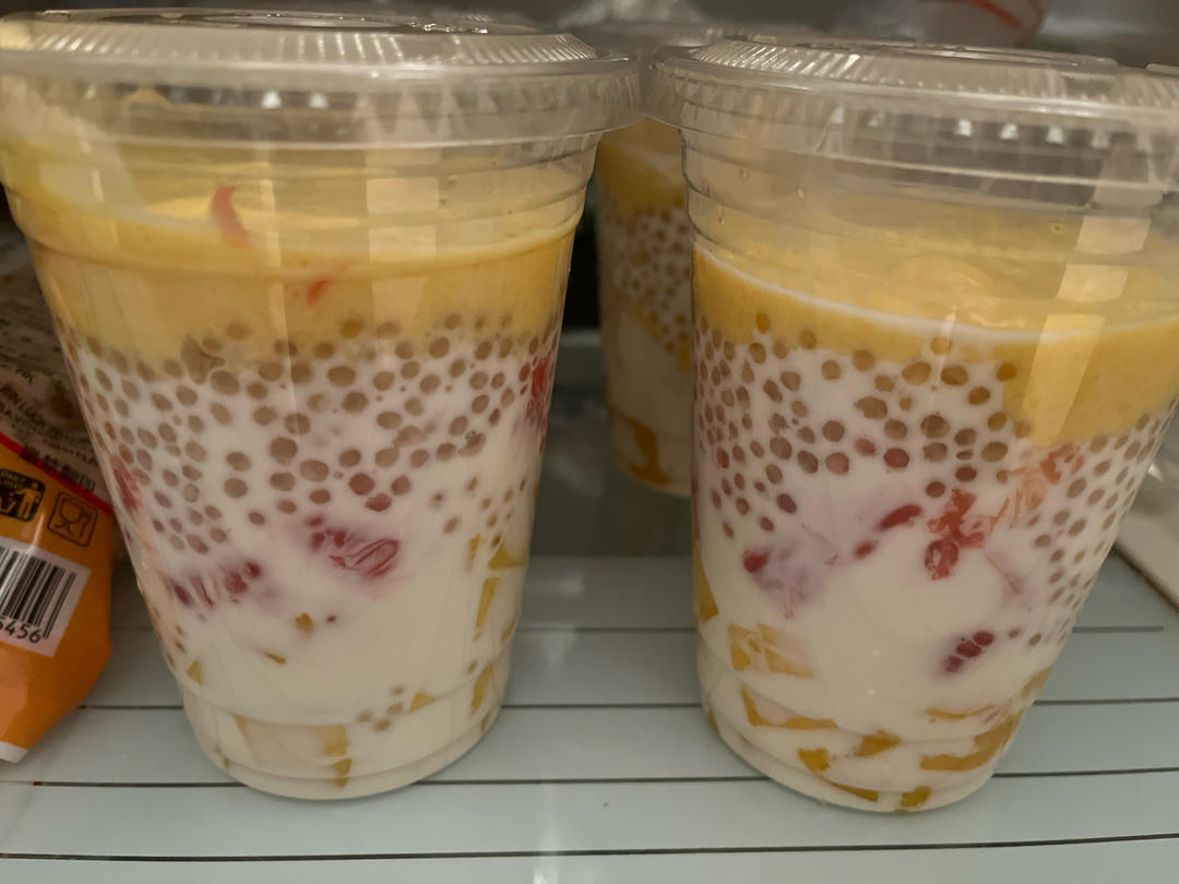 港式甜品——杨枝甘露(芒果西米露)附芒果花切法