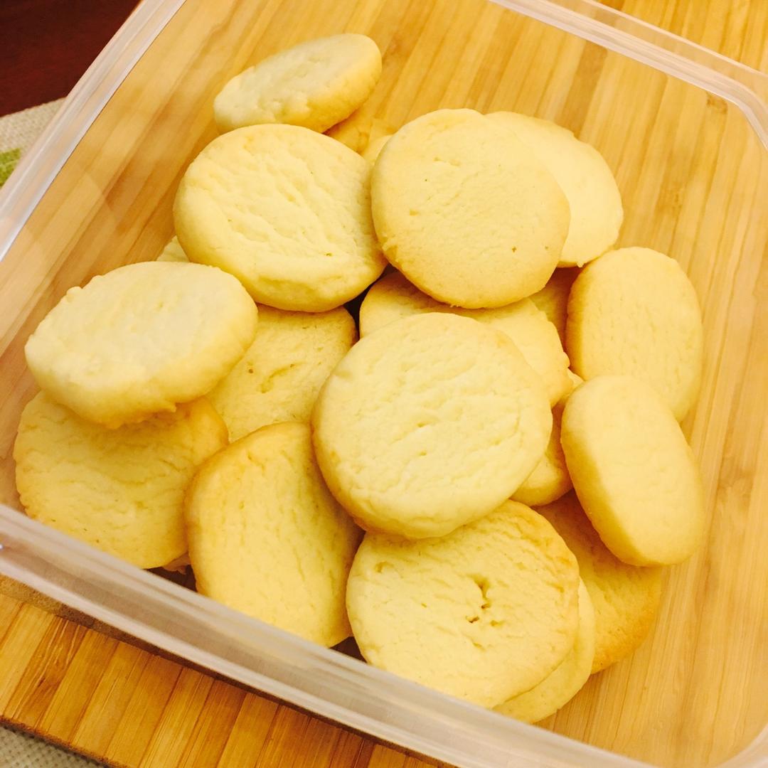 极简风炼奶小饼干