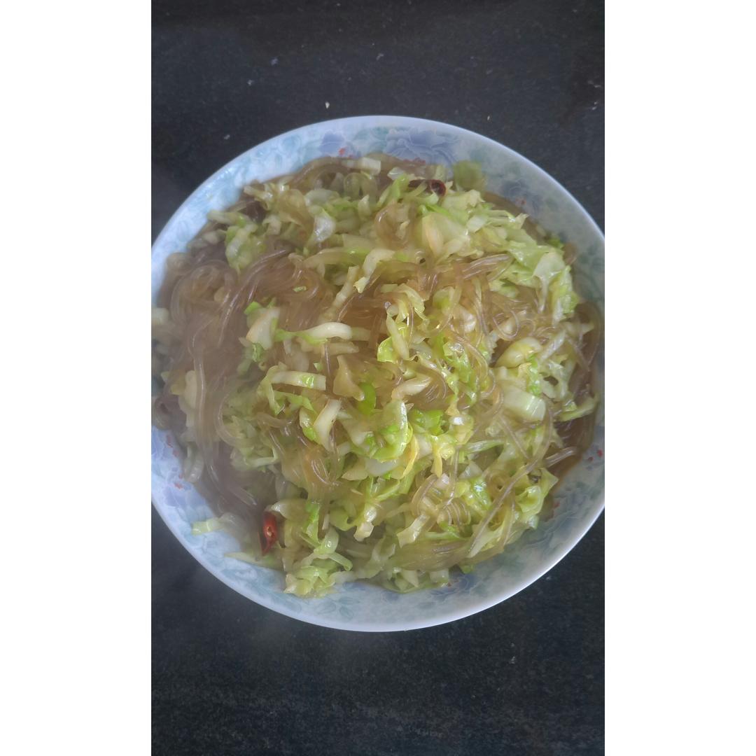 卷心菜炒粉丝 Glass noodles with Cabbage