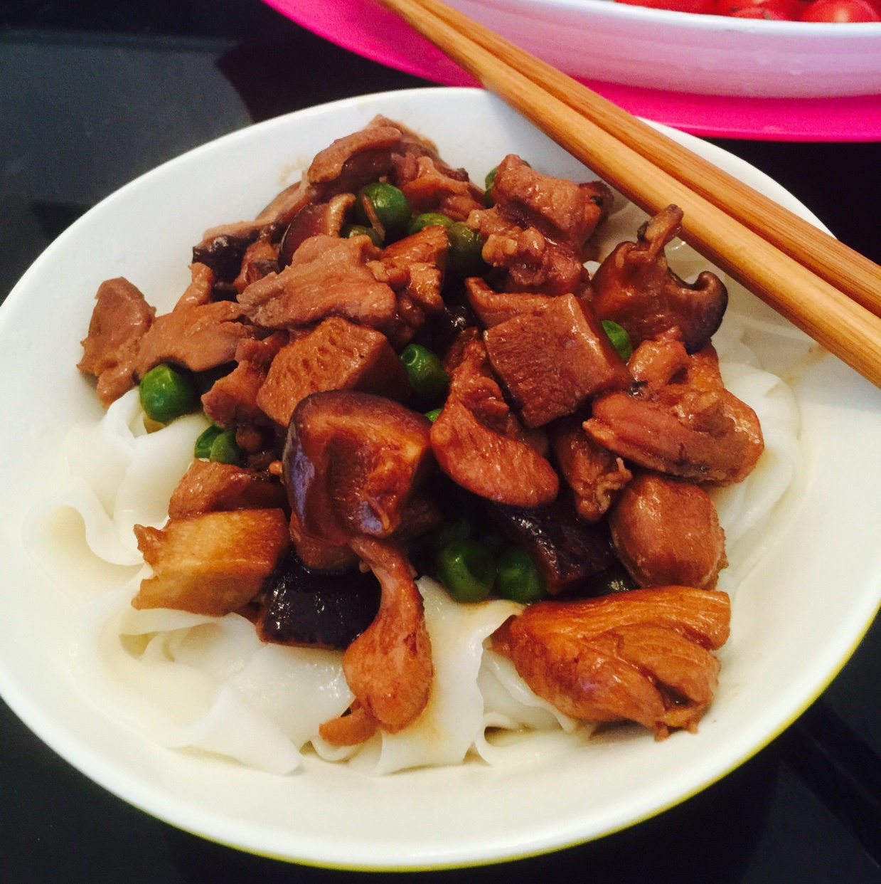 香菇豌豆肉丁打卤面
