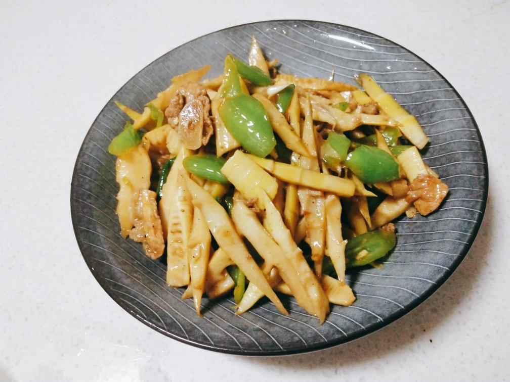 素颜angel拉卑鄙做的雷笋炒肉