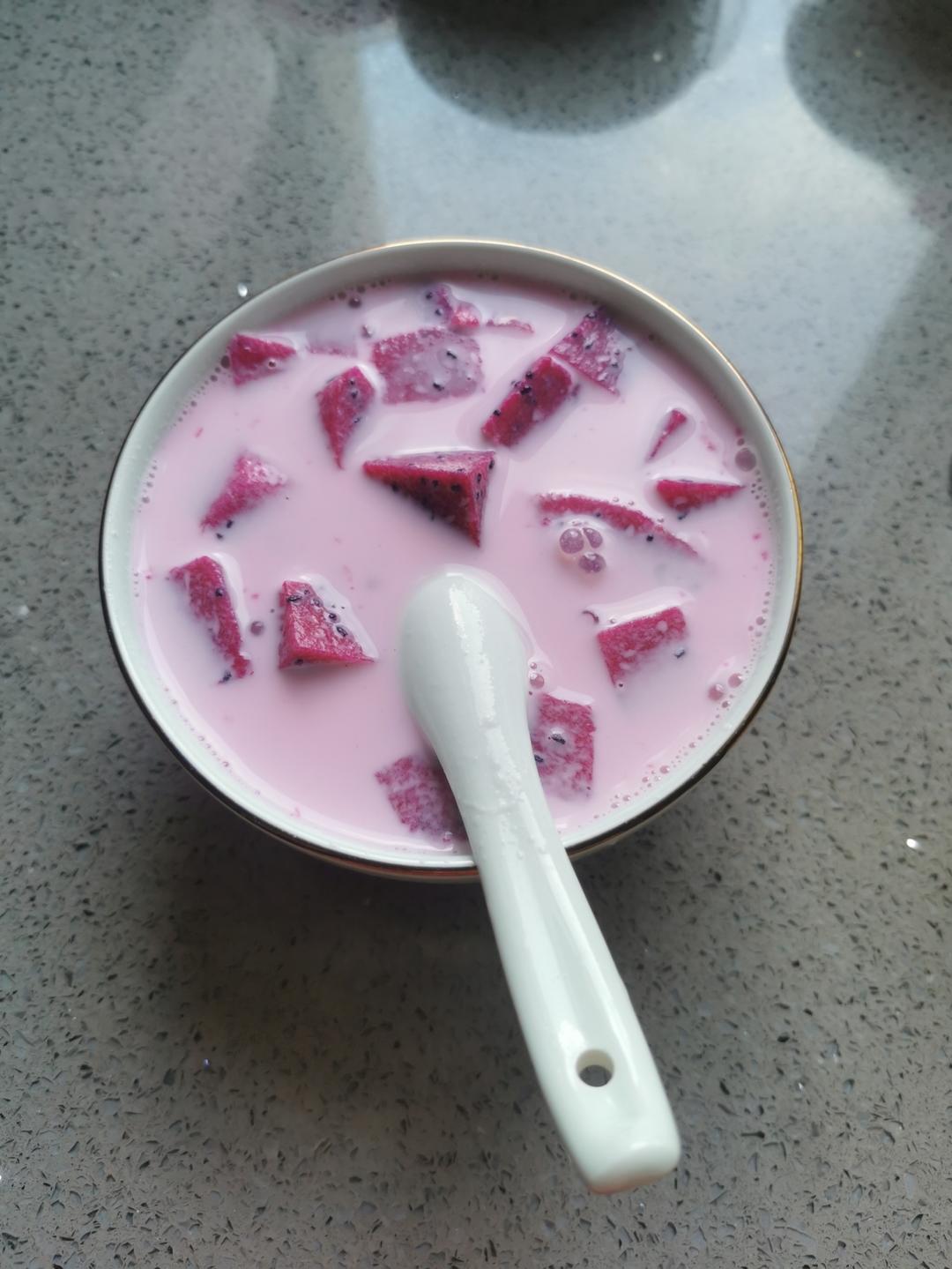 椰奶西米水果捞