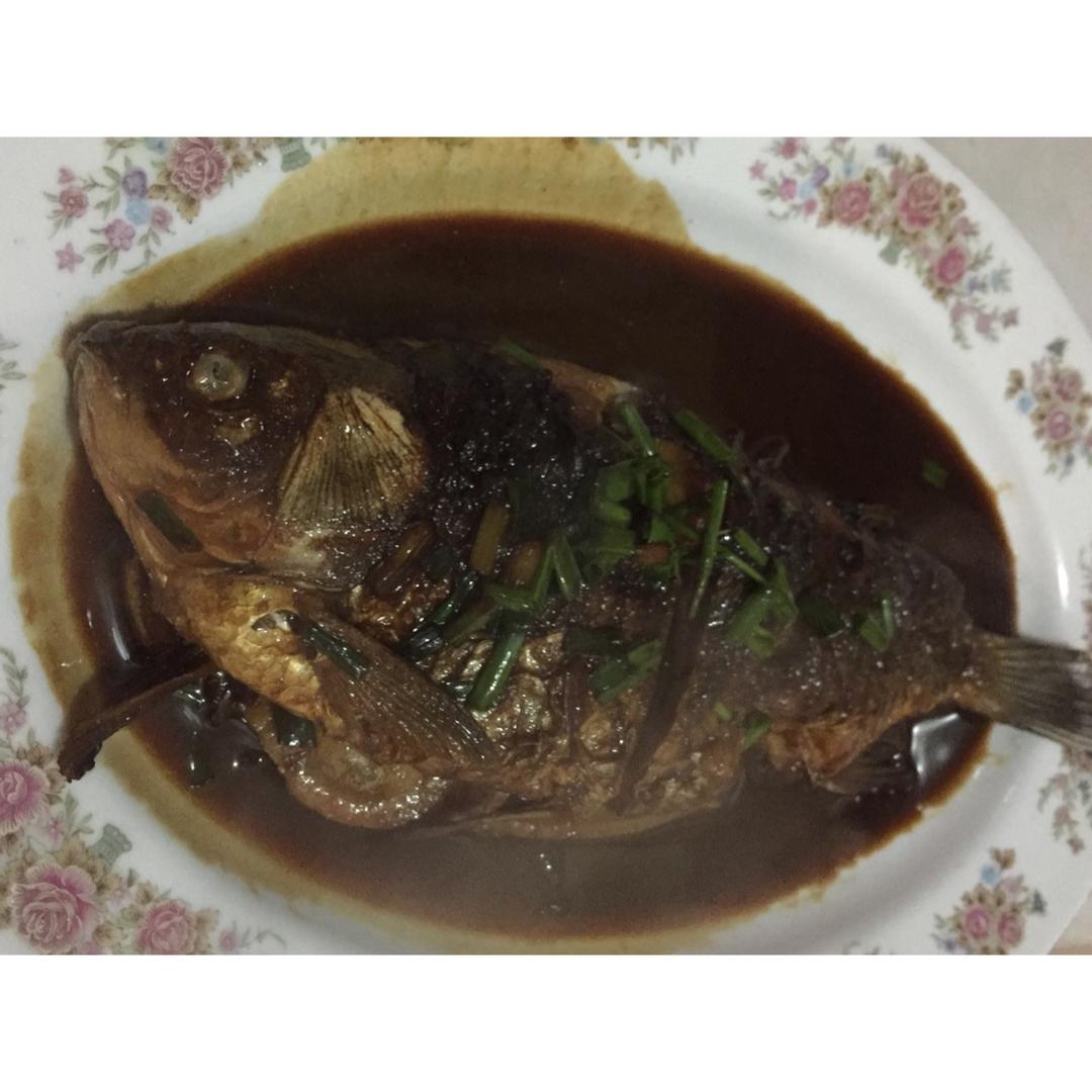 红烧鲫鱼