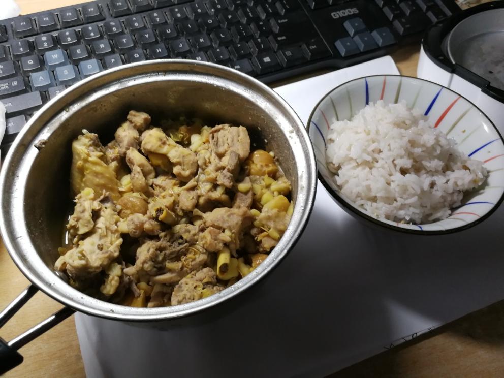 宿舍版板栗焖鸡