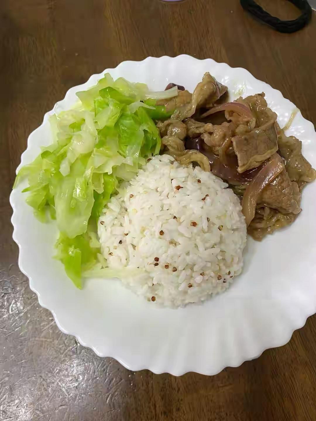 自家制牛肉饭，自己调汁，味道媲美某某家牛丼饭的做法