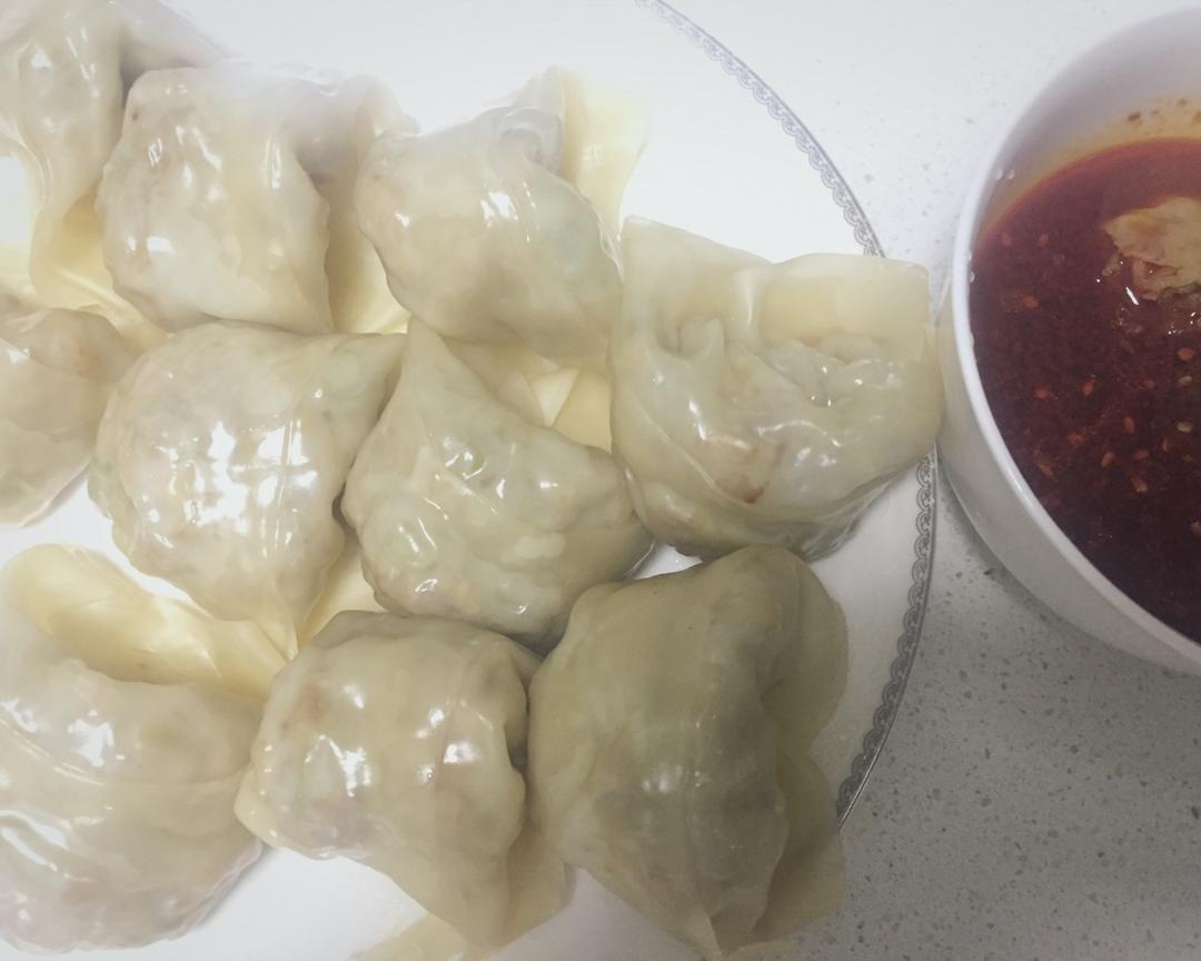 四季豆笋干鲜肉馅汤包的做法