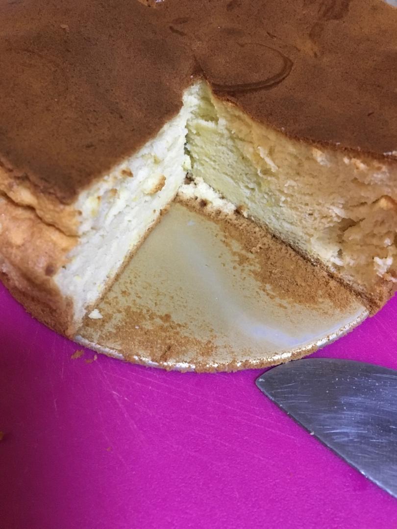 一个只有黄豆粉的6寸黄豆戚风蛋糕（自制黄豆粉）