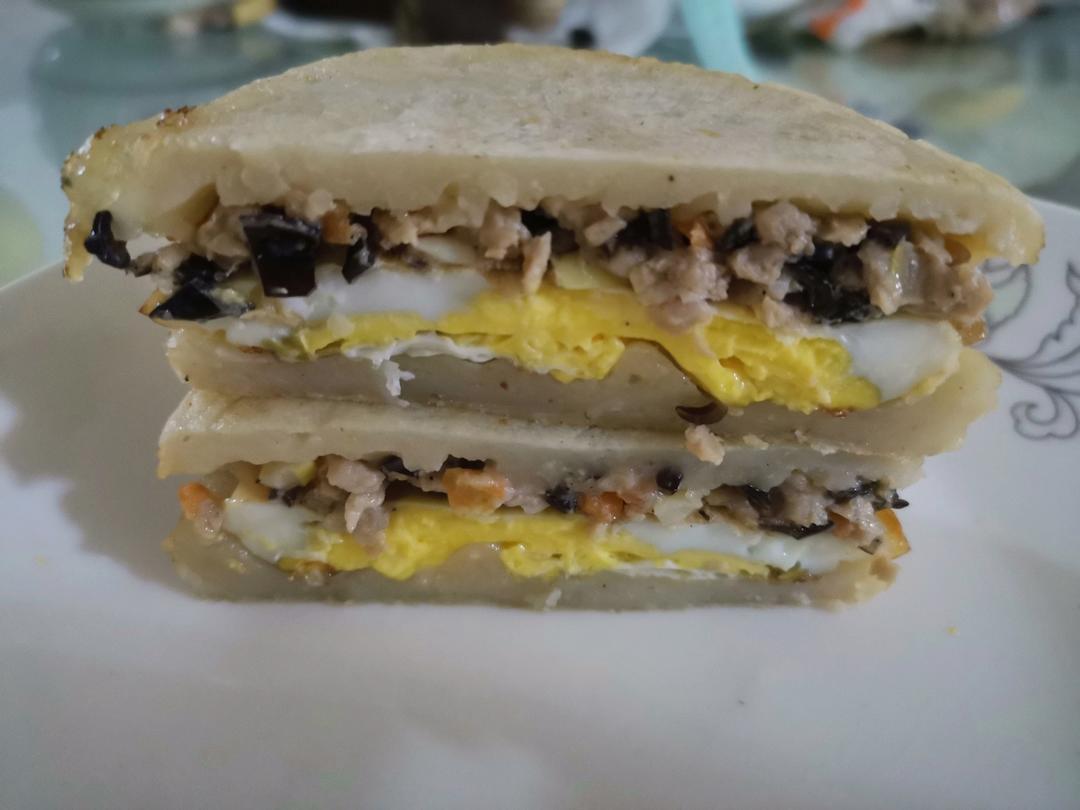 早餐霸王~沉甸甸鸡蛋汉堡