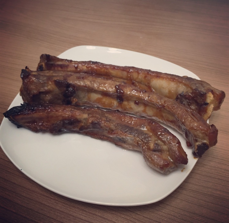 蜜汁烤肋排