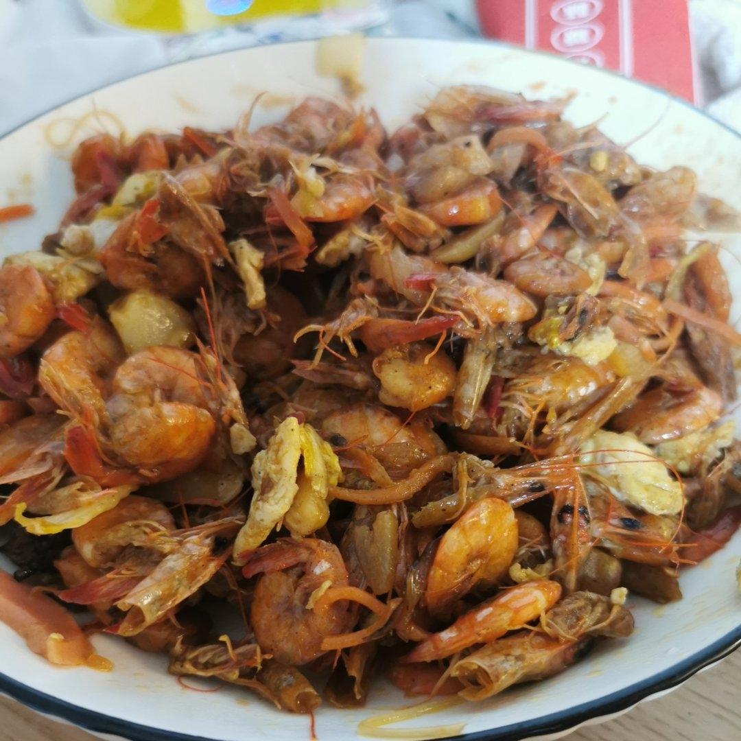 爆炒小河虾