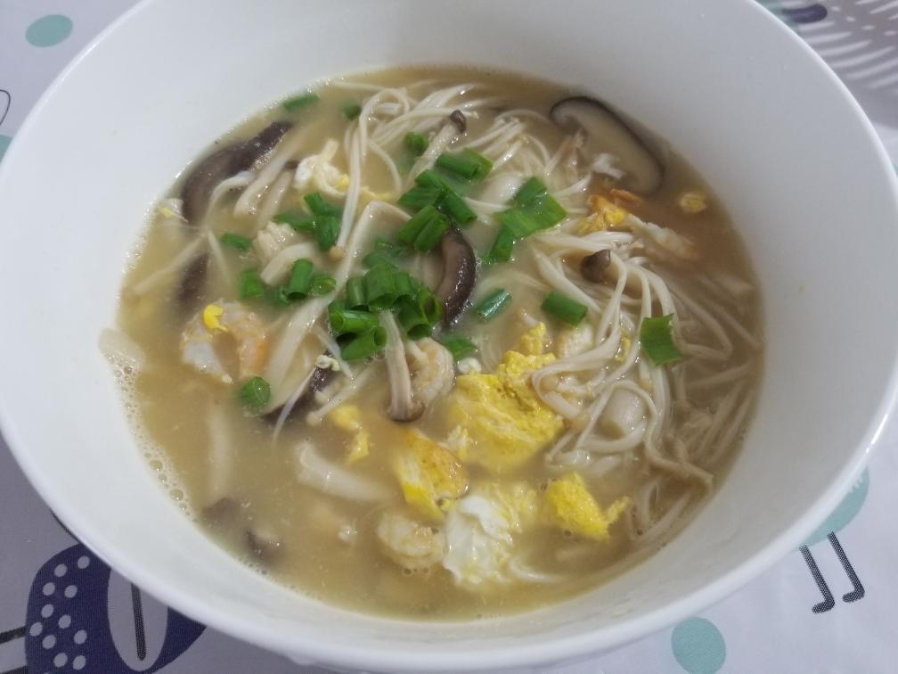 虾仁菌菇类蛋汤的做法