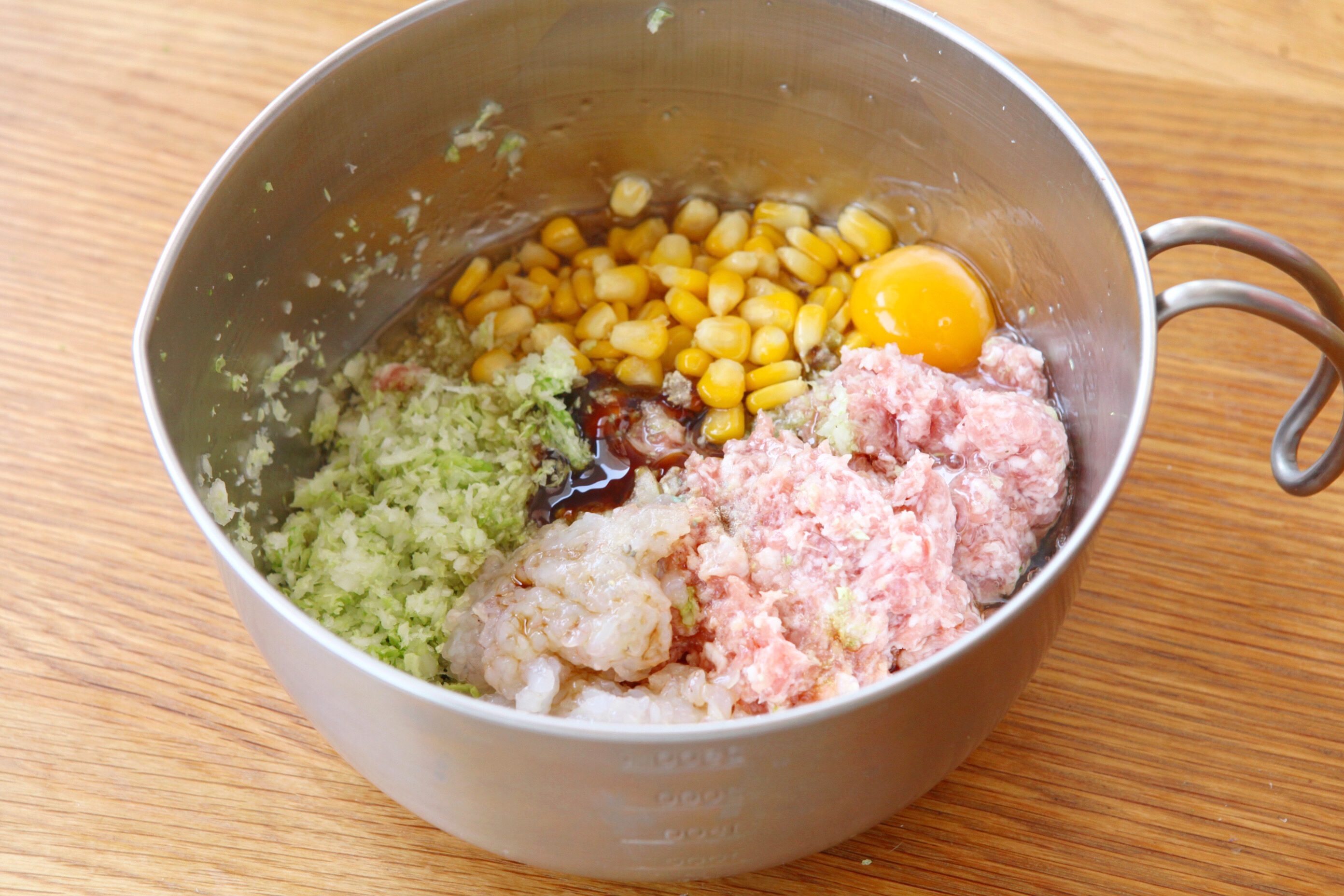 鲜虾白菜猪肉饺子的做法 步骤3