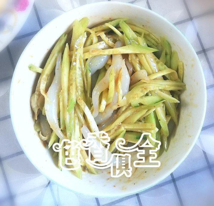黄瓜拌拉皮
