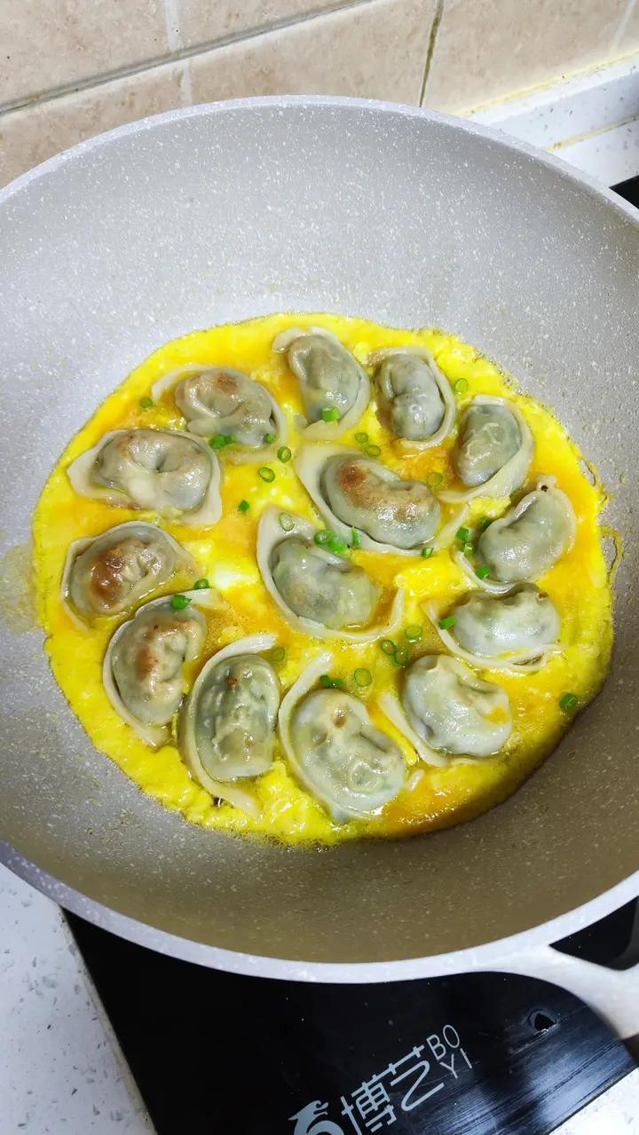 懒人快手抱蛋煎饺