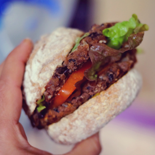 【餐点食验】扁豆糙米汉堡 Lentil &Brown Rice Burger
