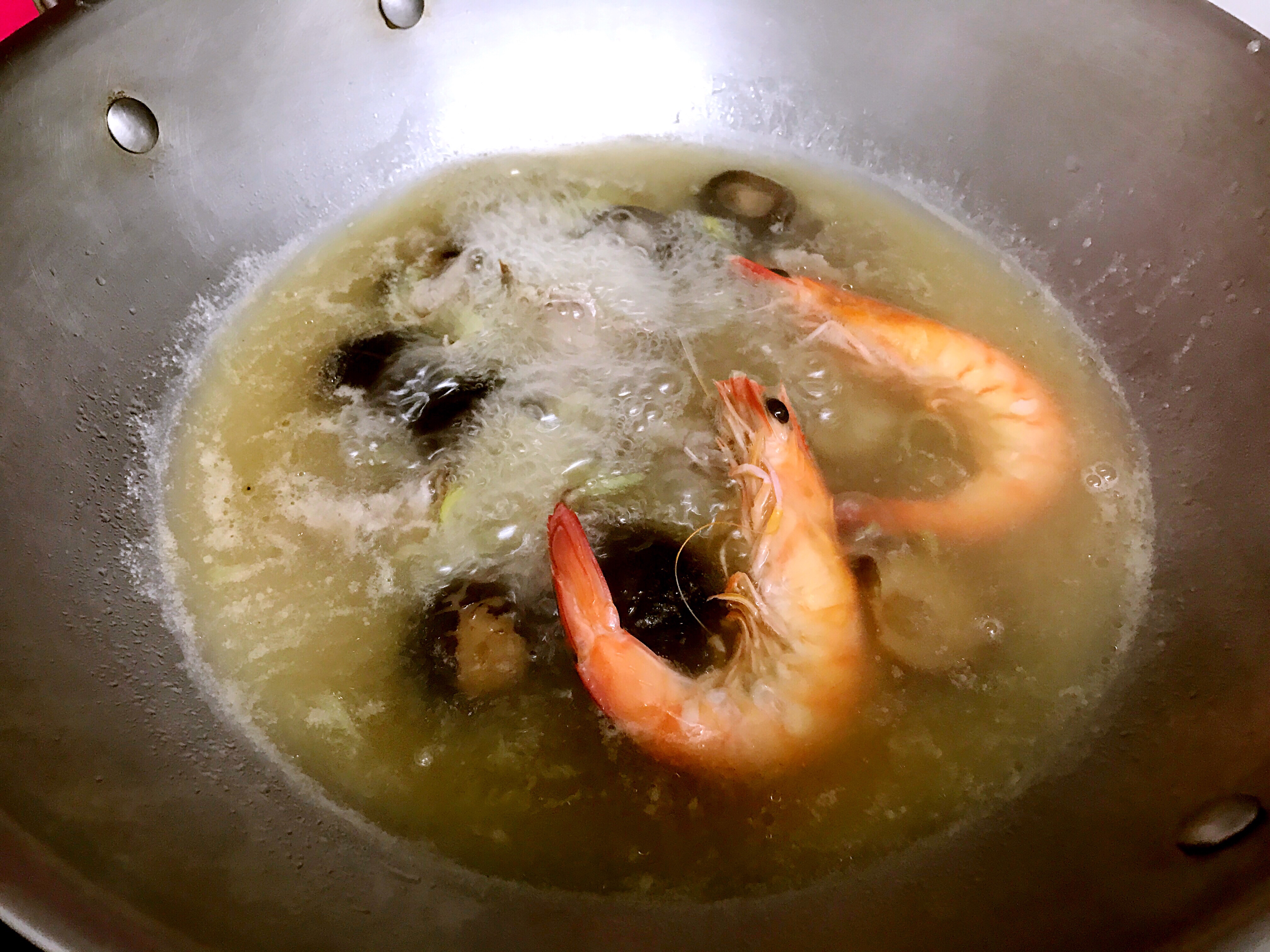 香菇海鲜牛肉汤面的做法 步骤8