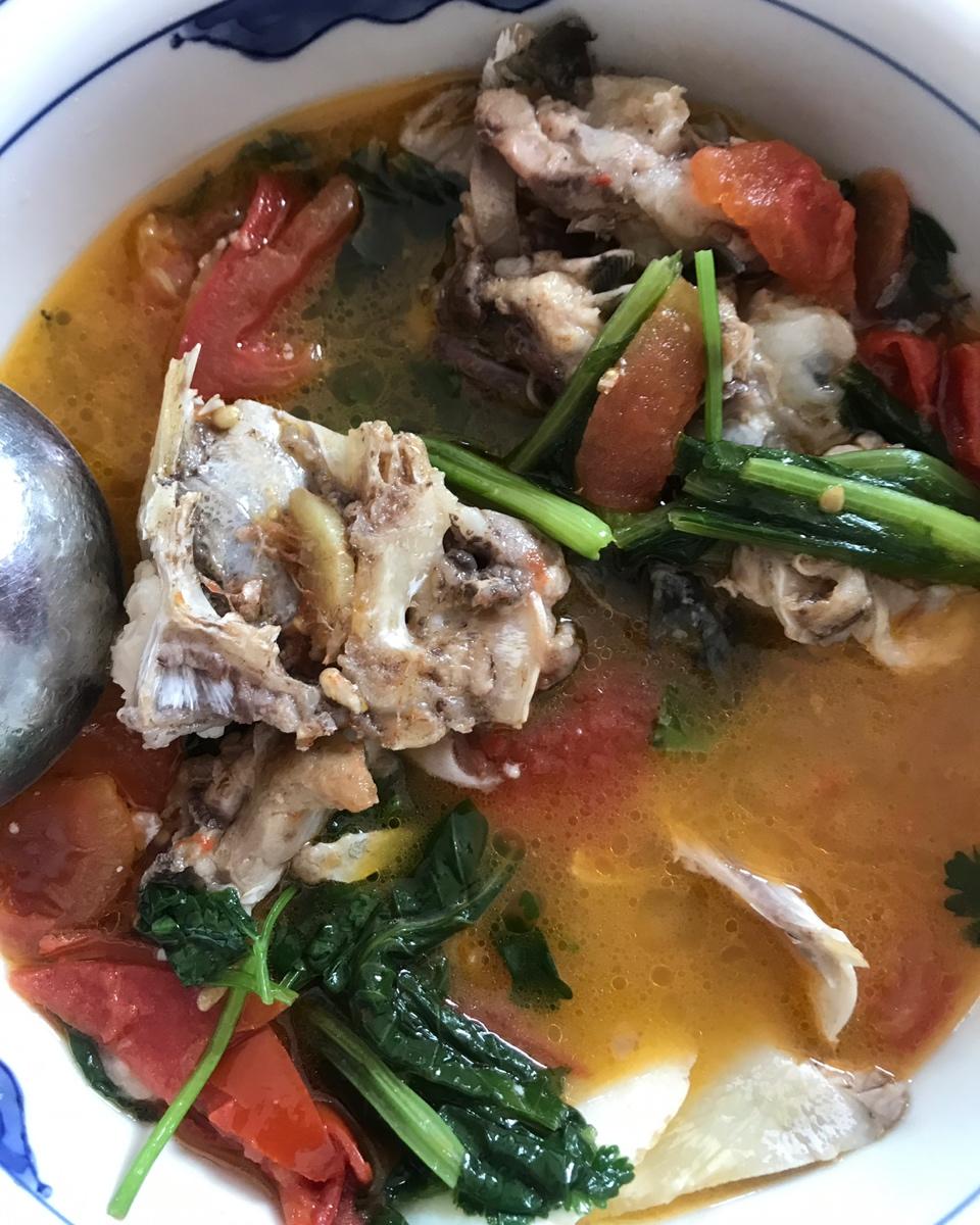 鲜鱼头汤