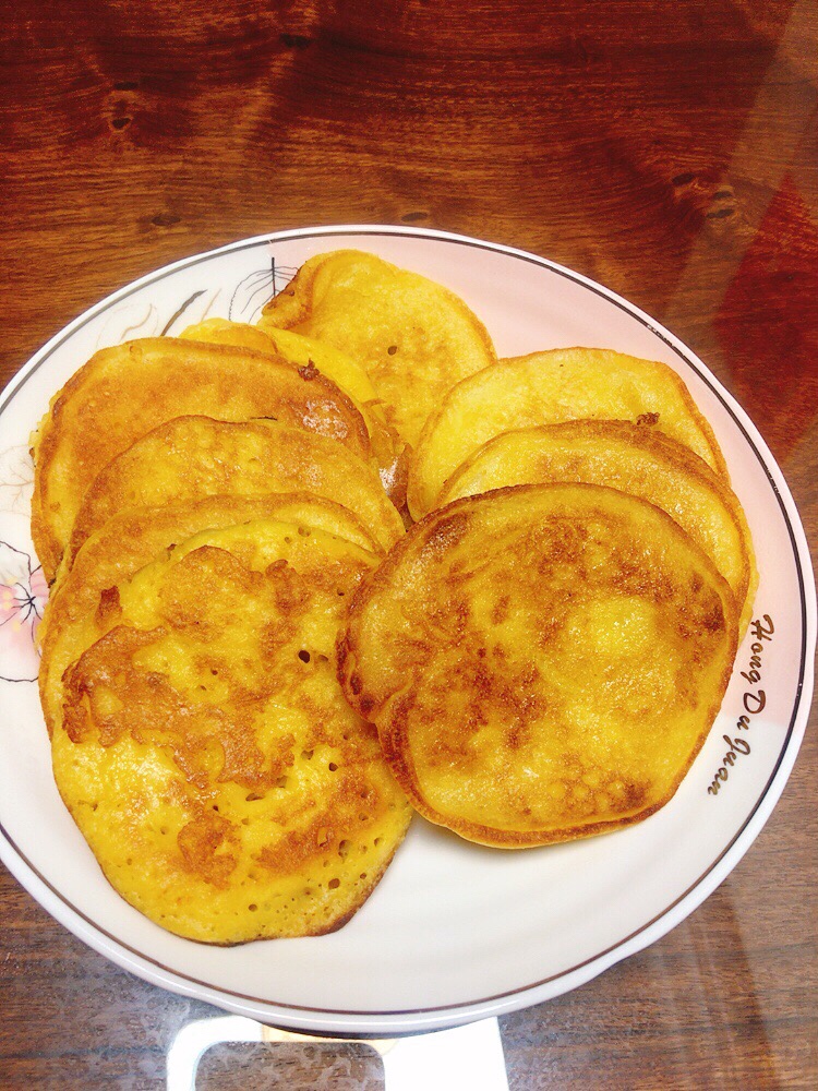 简单早餐～黄金玉米饼的做法 步骤3