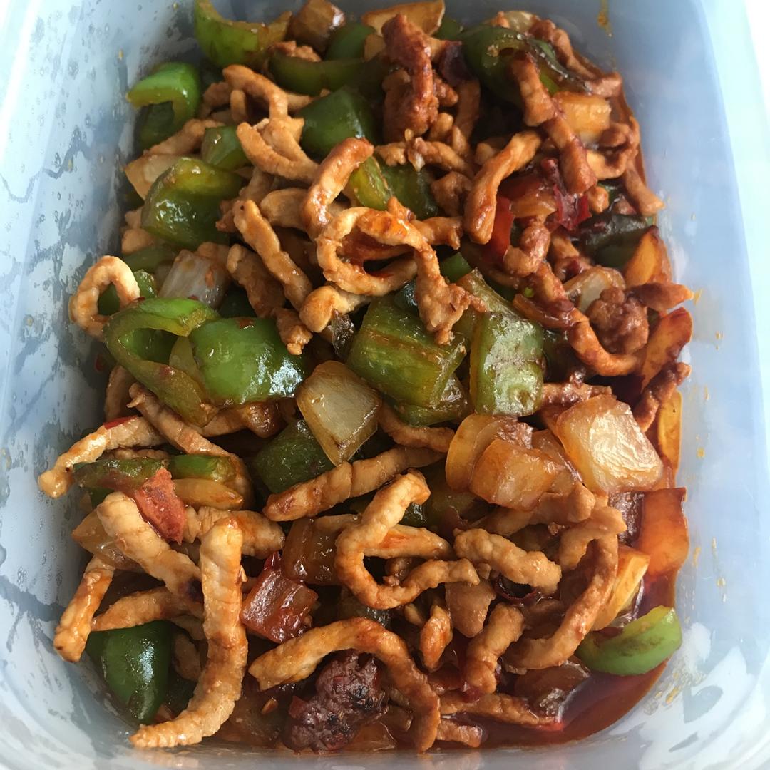 洋葱青椒炒肉