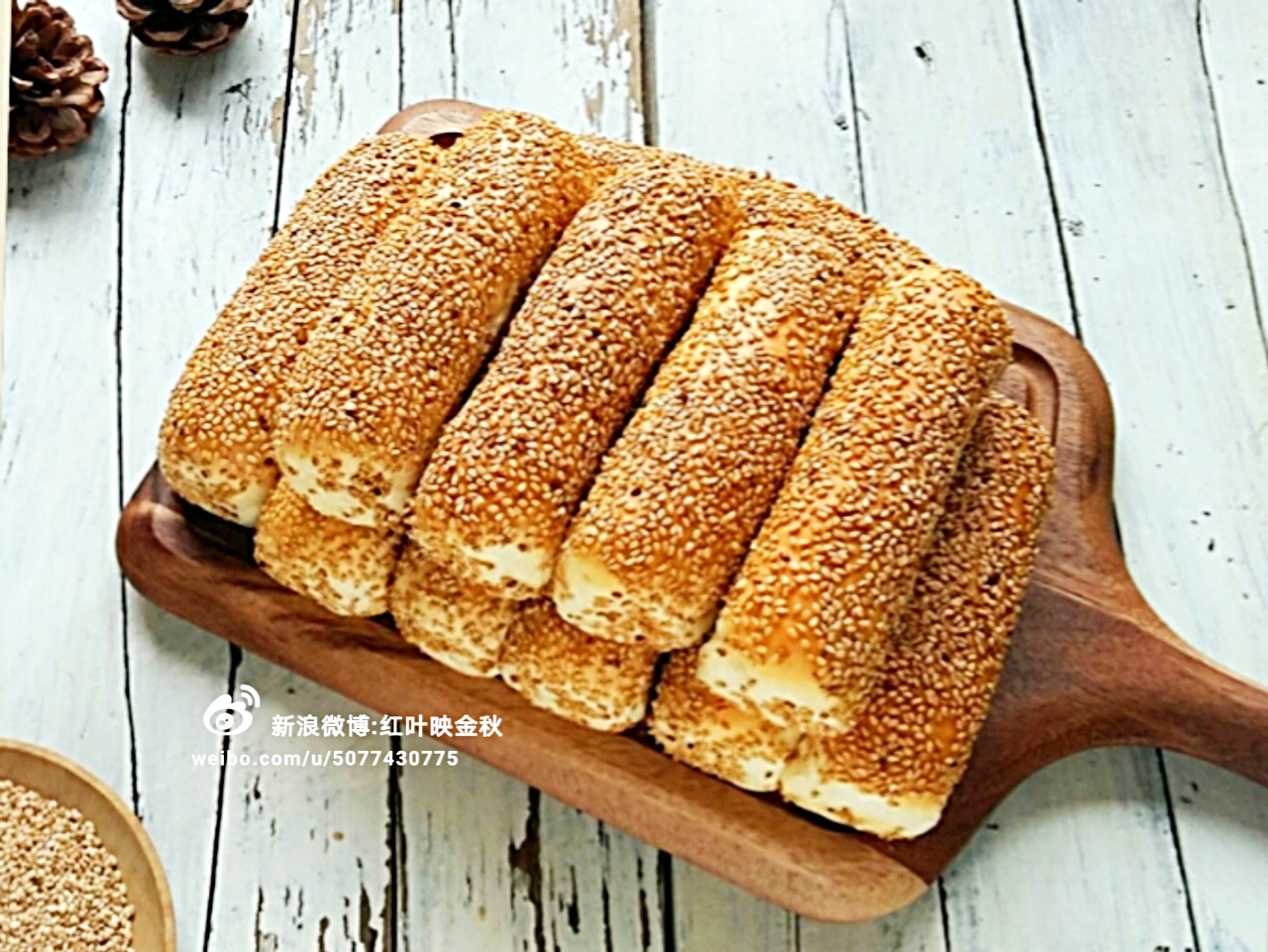 香软芝麻棒面包