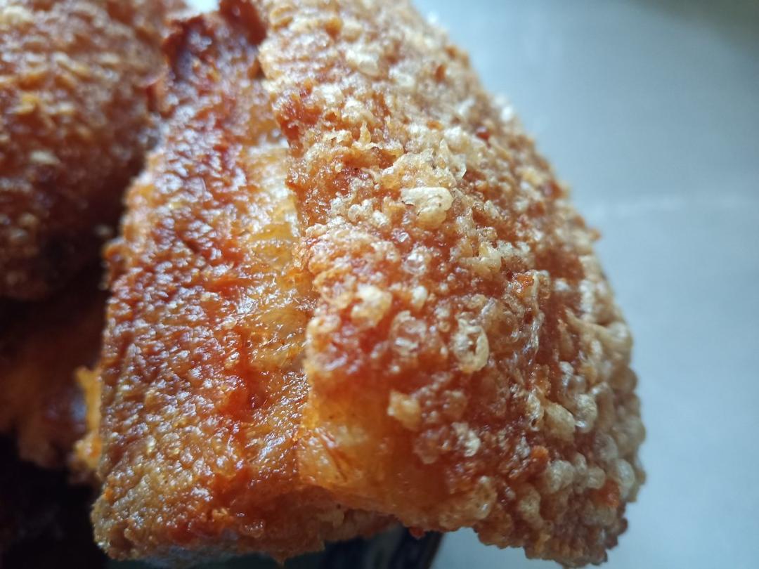 炸扣肉（酥皮，附脆皮扣及蘸汁做法）
